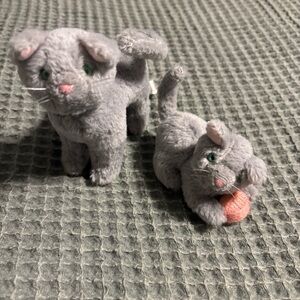 American Girl Doll Kirsten Grey Toy Cat and Kitten 2000 Release Retired EUC